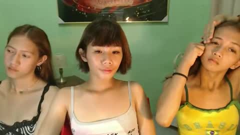 mikay online show from March 25, 9:49 am