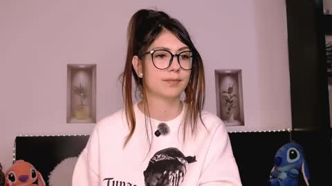 mikaylaraven online show from April 14, 8:06 am