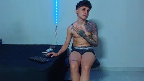 Mike IMDEPENDIENT MODEL online show from November 22, 3:49 am