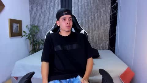 Mike 0233 online show from September 24, 2:51 am