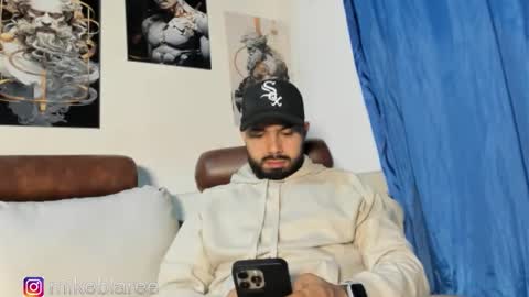 mikeblaree online show from December 2, 1:26 am