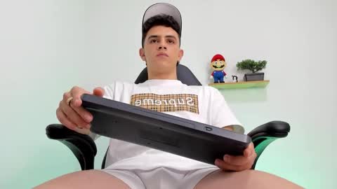 Mike Cooper online show from February 3, 6:22 am