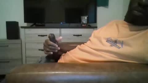 mikes_harder86_ online show from January 3, 1:35 pm