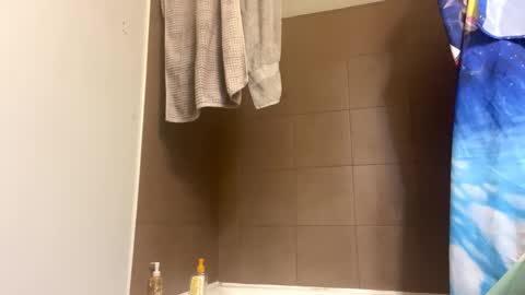 Snapshot of mikeyblunt chatting on January 2, 11:41 am mikeyblunt online show from January 2, 11:41 am