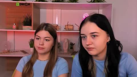 miki_ti online show from October 23, 8:49 am