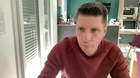 miklp8463 online show from May 19, 6:53 am