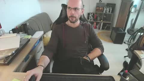 mikmik91 online show from April 14, 10:51 am