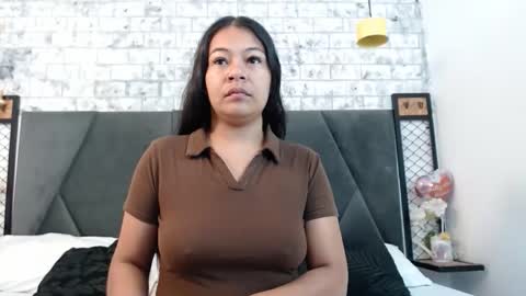 mila_adamss online show from January 14, 11:07 am