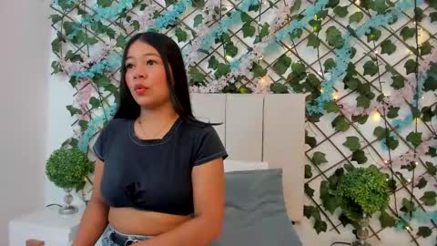 mila_adamss online show from October 23, 11:34 am