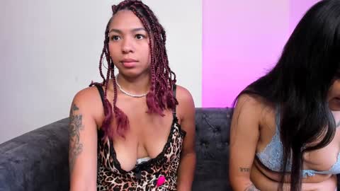 mila and molly online show from December 22, 12:16 pm