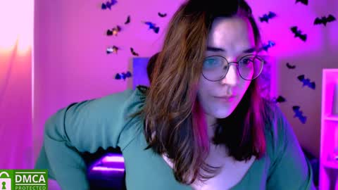 Mila online show from December 11, 3:35 am