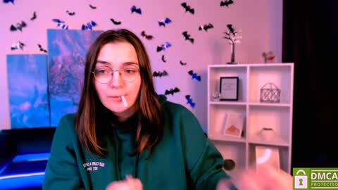 Mila online show from December 14, 2:55 am