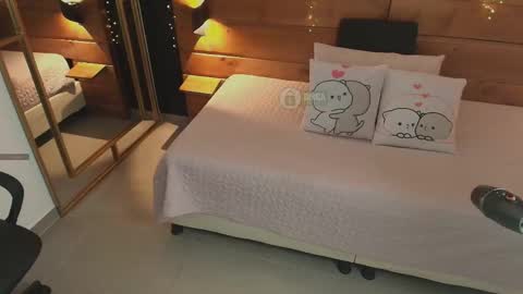 Snapshot of mila_kiitty chatting on September 29, 11:09 am Milena online show from September 29, 11:09 am