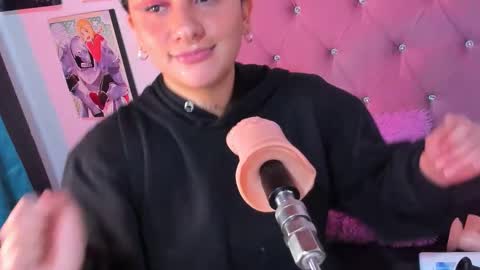 Snapshot of mila_nixon01 chatting on September 30, 5:56 pm MILA online show from September 30, 5:56 pm