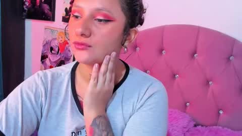 Snapshot of mila_nixon01 chatting on October 19, 4:06 am MILA online show from October 19, 4:06 am