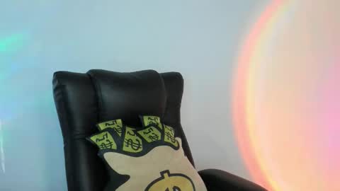 Camila online show from February 4, 1:20 am