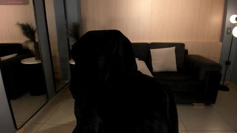 Mila online show from November 18, 2:03 am