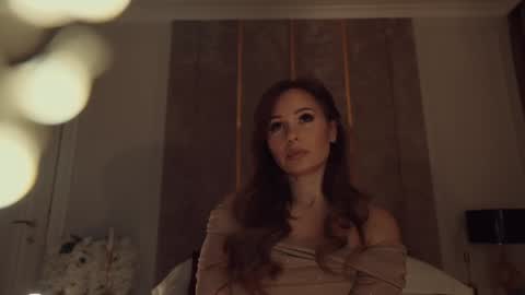        online show from December 5, 4:38 pm