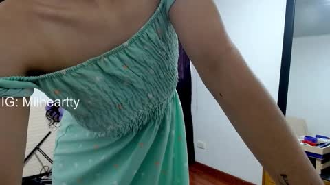 Milah online show from November 2, 5:13 pm