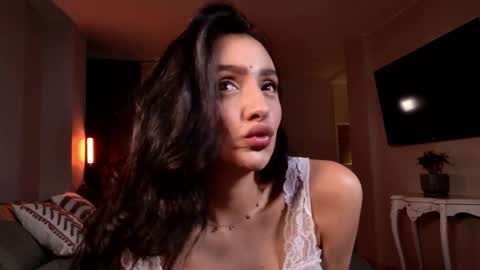 milana online show from November 18, 11:15 pm