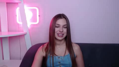 milanaangelas online show from February 21, 6:27 am