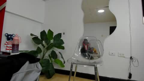 milanx2 online show from November 10, 10:01 pm