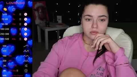 Snapshot of milania_hot_foxy chatting on February 21, 7:32 pm Mila online show from February 21, 7:32 pm