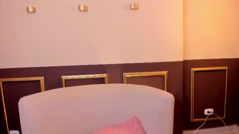 Sexy Mila  online show from July 9, 1:04 pm