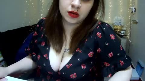 Milaxcute online show from May 7, 4:57 pm