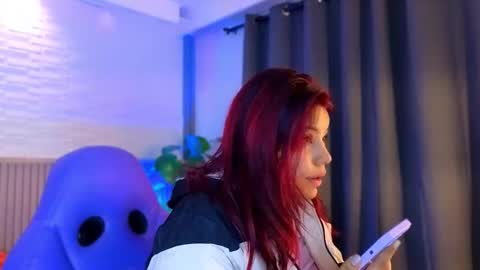 milena_lawson online show from January 6, 12:31 pm