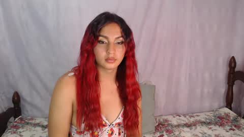 miley_kane online show from December 14, 7:18 am