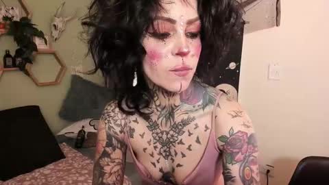 Isabella online show from March 11, 2:31 pm