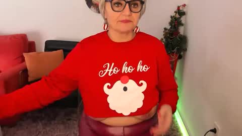 MilfElla online show from December 22, 12:45 pm