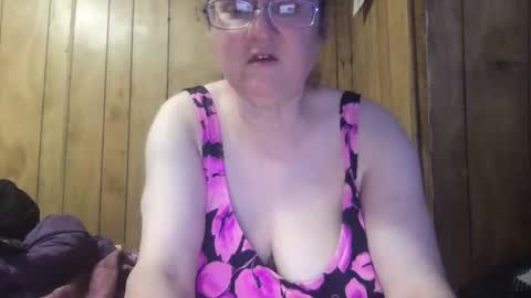 milfmichelle69 online show from March 22, 3:38 pm
