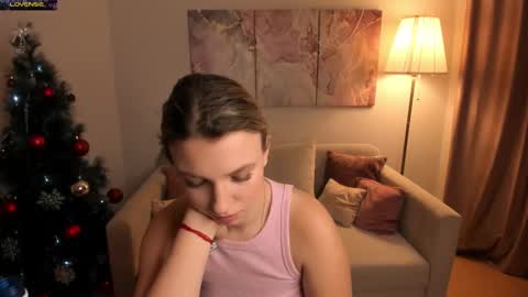 milinafox online show from January 17, 3:49 am