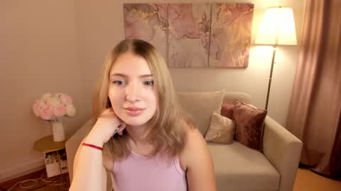 milinafox online show from October 8, 5:02 am