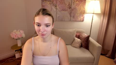 milinafox online show from October 10, 5:46 am