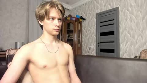 Isaac online show from June 11, 12:32 am