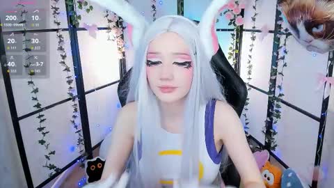 milky cute online show from November 25, 11:58 pm