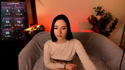 milleycyrus_ online show from June 10, 8:51 pm