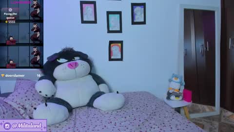 Snapshot of millie_lamar chatting on September 17, 3:54 am online show from September 17, 3:54 am