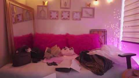 MILLY online show from July 22, 8:44 pm