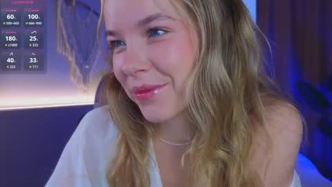 Snapshot of milly_shy chatting on October 14, 7:00 am Milly online show from October 14, 7:00 am