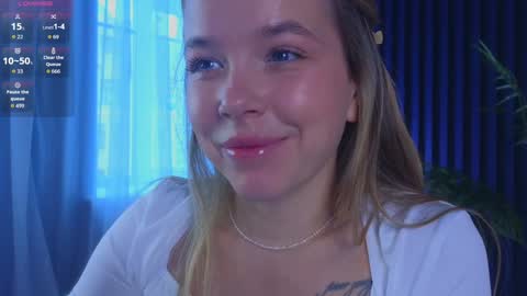 Snapshot of milly_shy chatting on October 13, 6:48 am Milly online show from October 13, 6:48 am