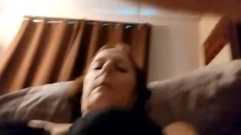 miloanj online show from November 5, 10:01 pm