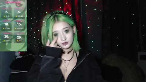 milten_trish online show from November 1, 3:44 pm