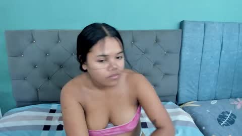 milu_18_ online show from March 7, 7:58 pm