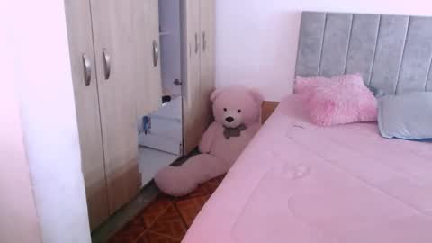 miluu_444 online show from May 10, 2:29 am