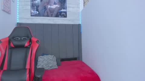 Snapshot of miluuu18 chatting on January 11, 11:56 pm Miluu online show from January 11, 11:56 pm