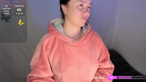 Snapshot of milysauria_ chatting on January 29, 9:33 am Mily  online show from January 29, 9:33 am